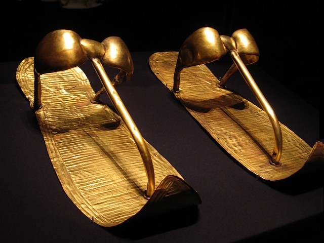 Tutankhamun Golden Sandals Science Museum Minnesota USA - The golden sandals of the Egyptian pharaoh Tutankhamun (1343 BC-1325 BC), during the exhibition in the Science Museum of Minnesota, USA, 'Tutankhamun the Golden King and the Great Pharaohs' (February 18 to September 5, 2011). These golden sandals, imitating woven of reeds, made specifically for the afterlife, have been still on the feet of Tutankhamun when Howard Carter unpacks the mummy. - , Tutankhamun, golden, sandals, sandal, Science, Museum, museums, Minnesota, USA, art, arts, places, place, travel, travels, trip, trips, tour, tours, Egyptian, pharaoh, pharaohs, 1343, 1325, BC, exhibition, exhibitions, king, kings, great, February, September, 2011, woven, wovens, reeds, reed, afterlife, feet, feets, Howard, Carter, mummy, mummies - The golden sandals of the Egyptian pharaoh Tutankhamun (1343 BC-1325 BC), during the exhibition in the Science Museum of Minnesota, USA, 'Tutankhamun the Golden King and the Great Pharaohs' (February 18 to September 5, 2011). These golden sandals, imitating woven of reeds, made specifically for the afterlife, have been still on the feet of Tutankhamun when Howard Carter unpacks the mummy. Подреждайте безплатни онлайн Tutankhamun Golden Sandals Science Museum Minnesota USA пъзел игри или изпратете Tutankhamun Golden Sandals Science Museum Minnesota USA пъзел игра поздравителна картичка  от puzzles-games.eu.. Tutankhamun Golden Sandals Science Museum Minnesota USA пъзел, пъзели, пъзели игри, puzzles-games.eu, пъзел игри, online пъзел игри, free пъзел игри, free online пъзел игри, Tutankhamun Golden Sandals Science Museum Minnesota USA free пъзел игра, Tutankhamun Golden Sandals Science Museum Minnesota USA online пъзел игра, jigsaw puzzles, Tutankhamun Golden Sandals Science Museum Minnesota USA jigsaw puzzle, jigsaw puzzle games, jigsaw puzzles games, Tutankhamun Golden Sandals Science Museum Minnesota USA пъзел игра картичка, пъзели игри картички, Tutankhamun Golden Sandals Science Museum Minnesota USA пъзел игра поздравителна картичка