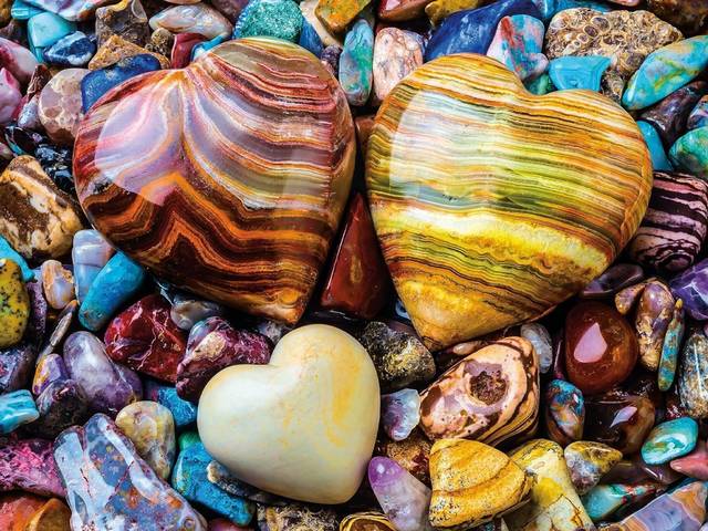 Heart Shaped Stones puzzle game 
