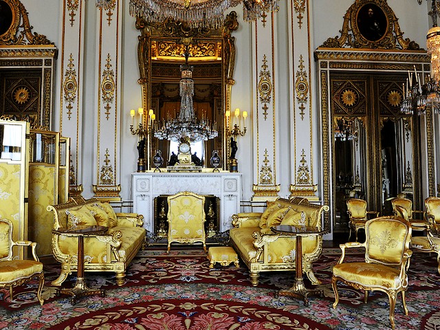 Buckingham Palace White Drawing Room London England - 'White Drawing Room' in the Buckingham Palace, London, England, with seats reserved for the privileged guests, which will be part of the post-wedding reception of Prince William and Kate Middleton on 29 April 2011. - , Buckingham, palace, palaces, white, drawing, rooms, London, England, place, places, show, shows, travel, travel, tour, tours, celebrities, celebrity, ceremony, ceremonies, event, events, entertainment, entertainments, seats, seat, privileged, guests, guest, part, pats, post, wedding, reception, receptions, prince, princes, William, Kate, Middleton, April, 2011 - 'White Drawing Room' in the Buckingham Palace, London, England, with seats reserved for the privileged guests, which will be part of the post-wedding reception of Prince William and Kate Middleton on 29 April 2011. Подреждайте безплатни онлайн Buckingham Palace White Drawing Room London England пъзел игри или изпратете Buckingham Palace White Drawing Room London England пъзел игра поздравителна картичка  от puzzles-games.eu.. Buckingham Palace White Drawing Room London England пъзел, пъзели, пъзели игри, puzzles-games.eu, пъзел игри, online пъзел игри, free пъзел игри, free online пъзел игри, Buckingham Palace White Drawing Room London England free пъзел игра, Buckingham Palace White Drawing Room London England online пъзел игра, jigsaw puzzles, Buckingham Palace White Drawing Room London England jigsaw puzzle, jigsaw puzzle games, jigsaw puzzles games, Buckingham Palace White Drawing Room London England пъзел игра картичка, пъзели игри картички, Buckingham Palace White Drawing Room London England пъзел игра поздравителна картичка