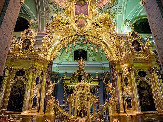 Iconostasis in Cathedral of Peter and Paul St.Petersburg Russia puzzle game 