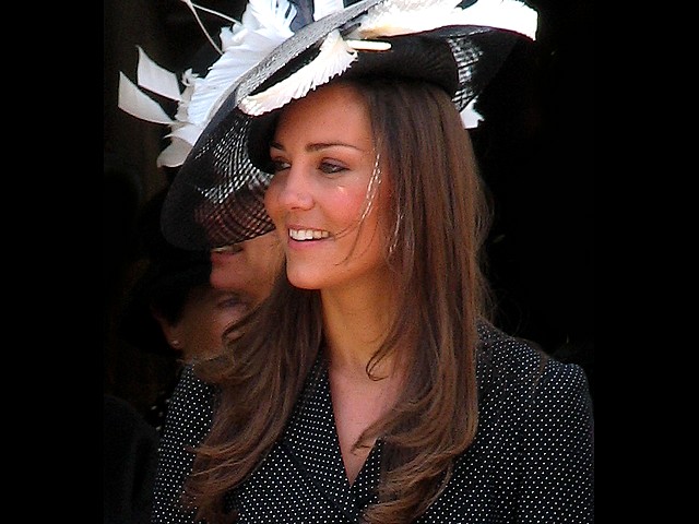 Kate Middleton Procession Order of the Garter - Kate Middleton, girl-friend of Prince William, is watching the procession of 'Order of the Garter', during the ceremony, that takes place each year at Windsor Castle, under the patron of St. George, who is the patron saint of soldiers and of England (2008). - , Kate, Middleton, procession, processions, order, orders, garter, garters, celebrities, celebrity, show, shows, ceremony, ceremonies, event, events, entertainment, entertainments, girl-friend, girl-friends, prince, princes, William, year, years, Windsor, castle, castles, patron, patrons, St., George, St.George, saint, saints, soldiers, soldier, England, 2008 - Kate Middleton, girl-friend of Prince William, is watching the procession of 'Order of the Garter', during the ceremony, that takes place each year at Windsor Castle, under the patron of St. George, who is the patron saint of soldiers and of England (2008). Решайте бесплатные онлайн Kate Middleton Procession Order of the Garter пазлы игры или отправьте Kate Middleton Procession Order of the Garter пазл игру приветственную открытку  из puzzles-games.eu.. Kate Middleton Procession Order of the Garter пазл, пазлы, пазлы игры, puzzles-games.eu, пазл игры, онлайн пазл игры, игры пазлы бесплатно, бесплатно онлайн пазл игры, Kate Middleton Procession Order of the Garter бесплатно пазл игра, Kate Middleton Procession Order of the Garter онлайн пазл игра , jigsaw puzzles, Kate Middleton Procession Order of the Garter jigsaw puzzle, jigsaw puzzle games, jigsaw puzzles games, Kate Middleton Procession Order of the Garter пазл игра открытка, пазлы игры открытки, Kate Middleton Procession Order of the Garter пазл игра приветственная открытка
