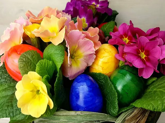 Easter Arrangement puzzle game 