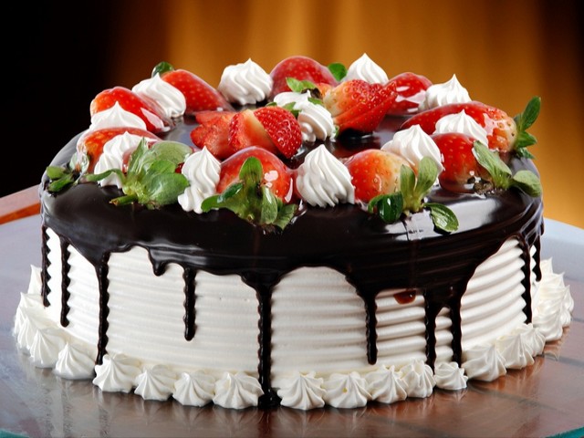 Chocolate Cake with Strawberries - Chocolate cake with fresh strawberries and  whipped cream, a delicious dessert for festive occasions. - , chocolate, cake, cakes, strawberries, strawberry, food, foods, holidays, holiday, fresh, whipped, cream, creams, delicious, dessert, desserts, festive, occasions, occasion - Chocolate cake with fresh strawberries and  whipped cream, a delicious dessert for festive occasions. Подреждайте безплатни онлайн Chocolate Cake with Strawberries пъзел игри или изпратете Chocolate Cake with Strawberries пъзел игра поздравителна картичка  от puzzles-games.eu.. Chocolate Cake with Strawberries пъзел, пъзели, пъзели игри, puzzles-games.eu, пъзел игри, online пъзел игри, free пъзел игри, free online пъзел игри, Chocolate Cake with Strawberries free пъзел игра, Chocolate Cake with Strawberries online пъзел игра, jigsaw puzzles, Chocolate Cake with Strawberries jigsaw puzzle, jigsaw puzzle games, jigsaw puzzles games, Chocolate Cake with Strawberries пъзел игра картичка, пъзели игри картички, Chocolate Cake with Strawberries пъзел игра поздравителна картичка