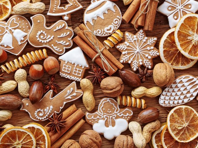 Christmas Cookies Wallpaper - Wallpaper with figurines of classic Christmas gingerbread cookies, aromatic cinnamon sticks, nuts, lemon slices and spices.<br />
Cookies are the best holiday treat of Christmas, whether you're making them for a party, Santa, or just for a cozy night by the fireplace. - , Christmas, cookies, cookie, wallpaper, wallpapers, food, foods, holiday, holidays, figurines, figurine, classic, gingerbread, aromatic, cinnamon, sticks, stick, nuts, nut, lemon, slices, slice, spices, spice, treat, party, Santa, cozy, night, fireplace, fireplaces - Wallpaper with figurines of classic Christmas gingerbread cookies, aromatic cinnamon sticks, nuts, lemon slices and spices.<br />
Cookies are the best holiday treat of Christmas, whether you're making them for a party, Santa, or just for a cozy night by the fireplace. Lösen Sie kostenlose Christmas Cookies Wallpaper Online Puzzle Spiele oder senden Sie Christmas Cookies Wallpaper Puzzle Spiel Gruß ecards  from puzzles-games.eu.. Christmas Cookies Wallpaper puzzle, Rätsel, puzzles, Puzzle Spiele, puzzles-games.eu, puzzle games, Online Puzzle Spiele, kostenlose Puzzle Spiele, kostenlose Online Puzzle Spiele, Christmas Cookies Wallpaper kostenlose Puzzle Spiel, Christmas Cookies Wallpaper Online Puzzle Spiel, jigsaw puzzles, Christmas Cookies Wallpaper jigsaw puzzle, jigsaw puzzle games, jigsaw puzzles games, Christmas Cookies Wallpaper Puzzle Spiel ecard, Puzzles Spiele ecards, Christmas Cookies Wallpaper Puzzle Spiel Gruß ecards