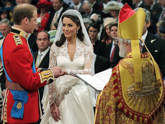 Royal Wedding England Prince William and Catherine Middleton exchanging Rings at Westminster Abbey London - Prince William puts the wedding ring on finger of Catherine Middleton, during ceremony for exchanging rings, before the Archbishop of Canterbury, Dr Rowan Williams, who conducts the royal wedding at Westminster Abbey in London, England, on April 29, 2011. - , Royal, wedding, weddings, England, prince, princes, William, Catherine, Middleton, rings, ring, Westminster, abbey, abbeys, London, show, shows, celebrities, celebrity, ceremony, ceremonies, event, events, entertainment, entertainments, place, places, travel, travels, tour, tours, exchanging, archbishop, archbishops, Canterbury, Rowan, Williams, April, 2011 - Prince William puts the wedding ring on finger of Catherine Middleton, during ceremony for exchanging rings, before the Archbishop of Canterbury, Dr Rowan Williams, who conducts the royal wedding at Westminster Abbey in London, England, on April 29, 2011. Lösen Sie kostenlose Royal Wedding England Prince William and Catherine Middleton exchanging Rings at Westminster Abbey London Online Puzzle Spiele oder senden Sie Royal Wedding England Prince William and Catherine Middleton exchanging Rings at Westminster Abbey London Puzzle Spiel Gruß ecards  from puzzles-games.eu.. Royal Wedding England Prince William and Catherine Middleton exchanging Rings at Westminster Abbey London puzzle, Rätsel, puzzles, Puzzle Spiele, puzzles-games.eu, puzzle games, Online Puzzle Spiele, kostenlose Puzzle Spiele, kostenlose Online Puzzle Spiele, Royal Wedding England Prince William and Catherine Middleton exchanging Rings at Westminster Abbey London kostenlose Puzzle Spiel, Royal Wedding England Prince William and Catherine Middleton exchanging Rings at Westminster Abbey London Online Puzzle Spiel, jigsaw puzzles, Royal Wedding England Prince William and Catherine Middleton exchanging Rings at Westminster Abbey London jigsaw puzzle, jigsaw puzzle games, jigsaw puzzles games, Royal Wedding England Prince William and Catherine Middleton exchanging Rings at Westminster Abbey London Puzzle Spiel ecard, Puzzles Spiele ecards, Royal Wedding England Prince William and Catherine Middleton exchanging Rings at Westminster Abbey London Puzzle Spiel Gruß ecards