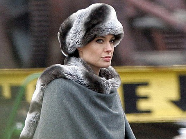 Salt Angelina Jolie with Russian Hat - Angelina Jolie in a scene of the action-thriller 'Salt' wrapped in a fur and with a magnificent Russian hat . - , Salt, Angelina, Jolie, Russian, hat, hats, movie, movies, film, films, picture, pictures, action-thriller, action, thrillers, thriller, thrillers, adventure, adventures, actress, actresses, scene, scenes, magnificent, fur - Angelina Jolie in a scene of the action-thriller 'Salt' wrapped in a fur and with a magnificent Russian hat . Решайте бесплатные онлайн Salt Angelina Jolie with Russian Hat пазлы игры или отправьте Salt Angelina Jolie with Russian Hat пазл игру приветственную открытку  из puzzles-games.eu.. Salt Angelina Jolie with Russian Hat пазл, пазлы, пазлы игры, puzzles-games.eu, пазл игры, онлайн пазл игры, игры пазлы бесплатно, бесплатно онлайн пазл игры, Salt Angelina Jolie with Russian Hat бесплатно пазл игра, Salt Angelina Jolie with Russian Hat онлайн пазл игра , jigsaw puzzles, Salt Angelina Jolie with Russian Hat jigsaw puzzle, jigsaw puzzle games, jigsaw puzzles games, Salt Angelina Jolie with Russian Hat пазл игра открытка, пазлы игры открытки, Salt Angelina Jolie with Russian Hat пазл игра приветственная открытка